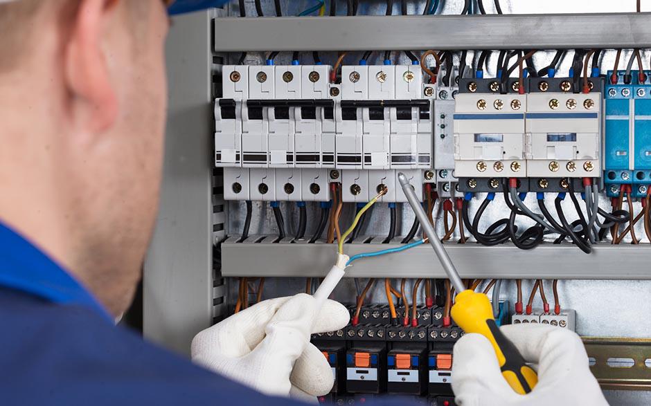 électricien dans le bâtiment Seugy
